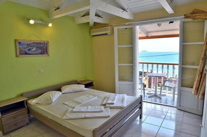 Turtle Beach Agios Sostis  Экстерьер фото